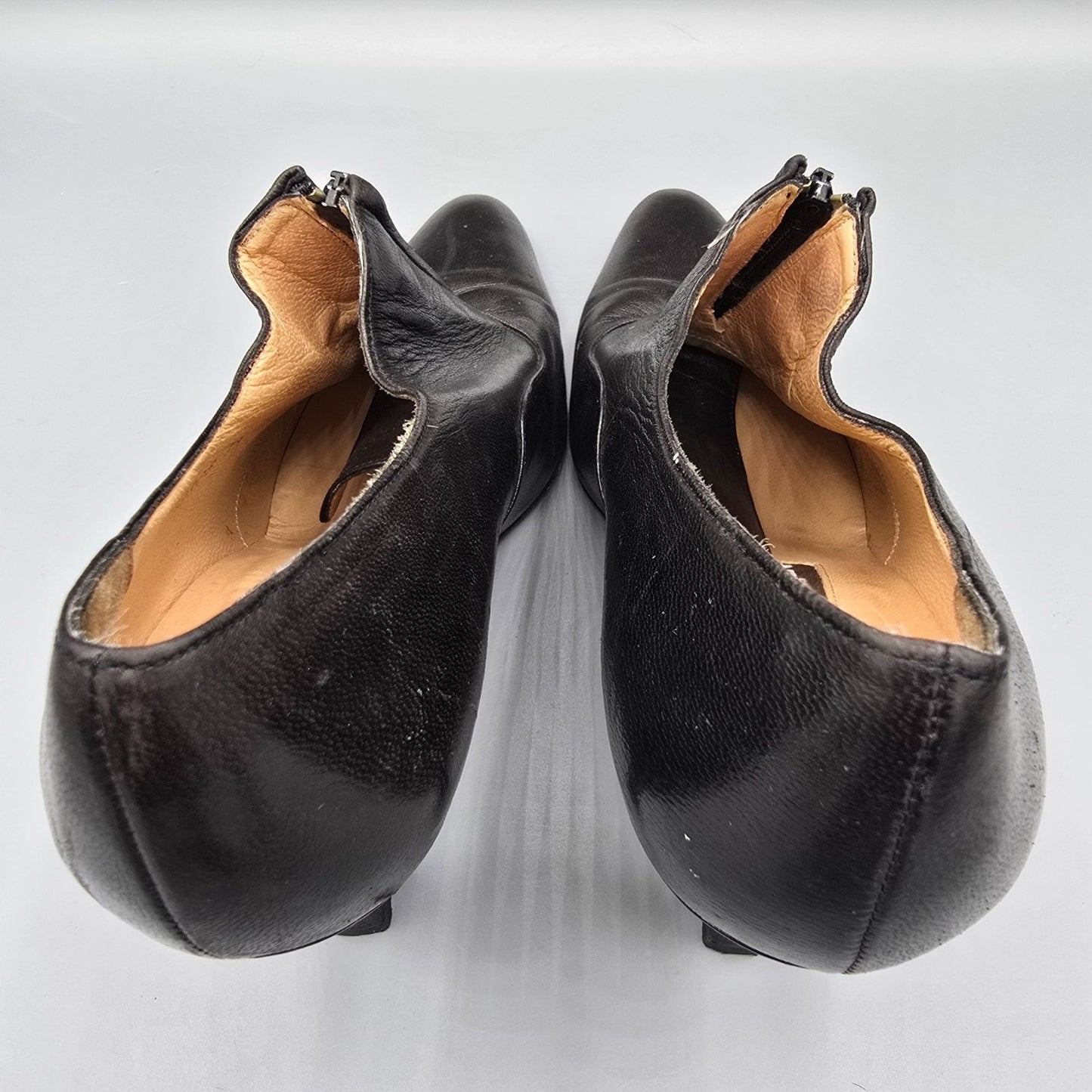Vintage 1980s Maud Frizon Paris Black Leather Zip-Front Ankle Pumps (7.5B)