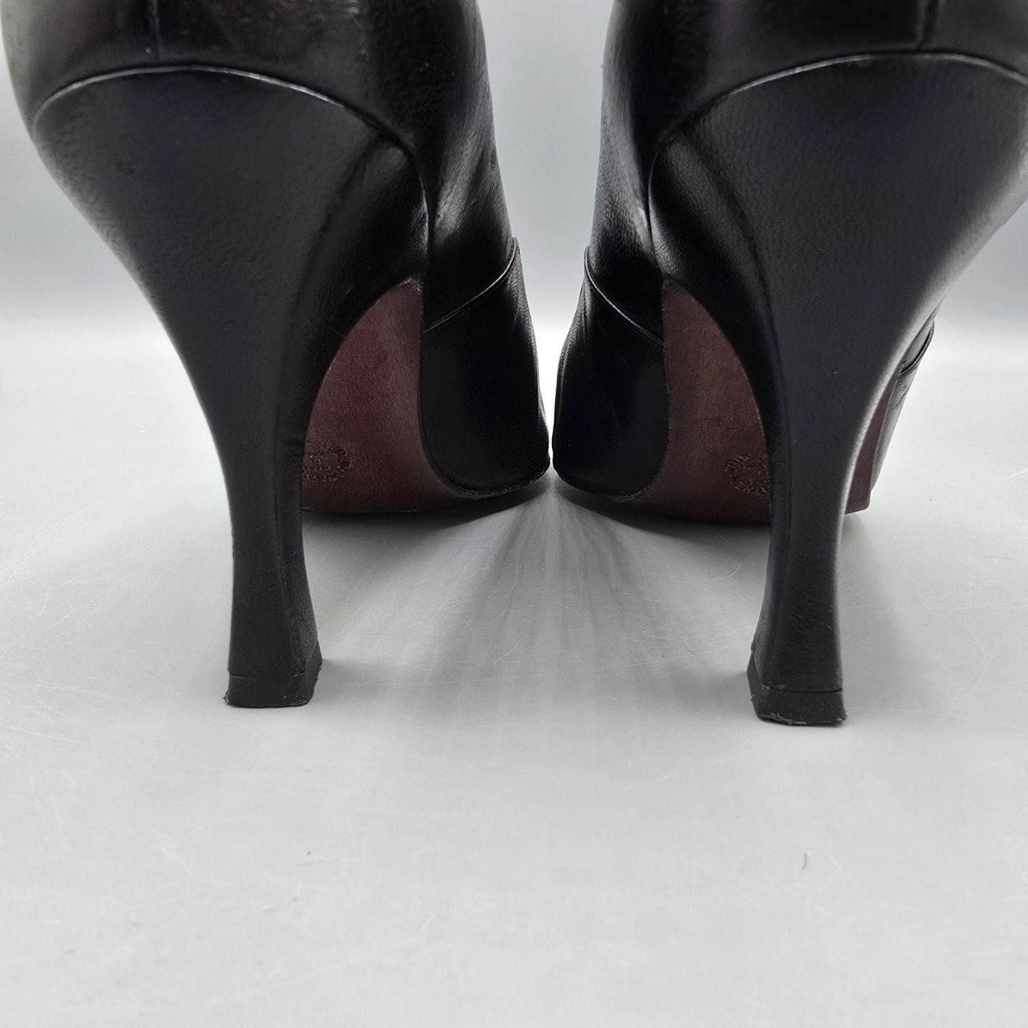 Vintage 1980s Maud Frizon Paris Black Leather Zip-Front Ankle Pumps (7.5B)