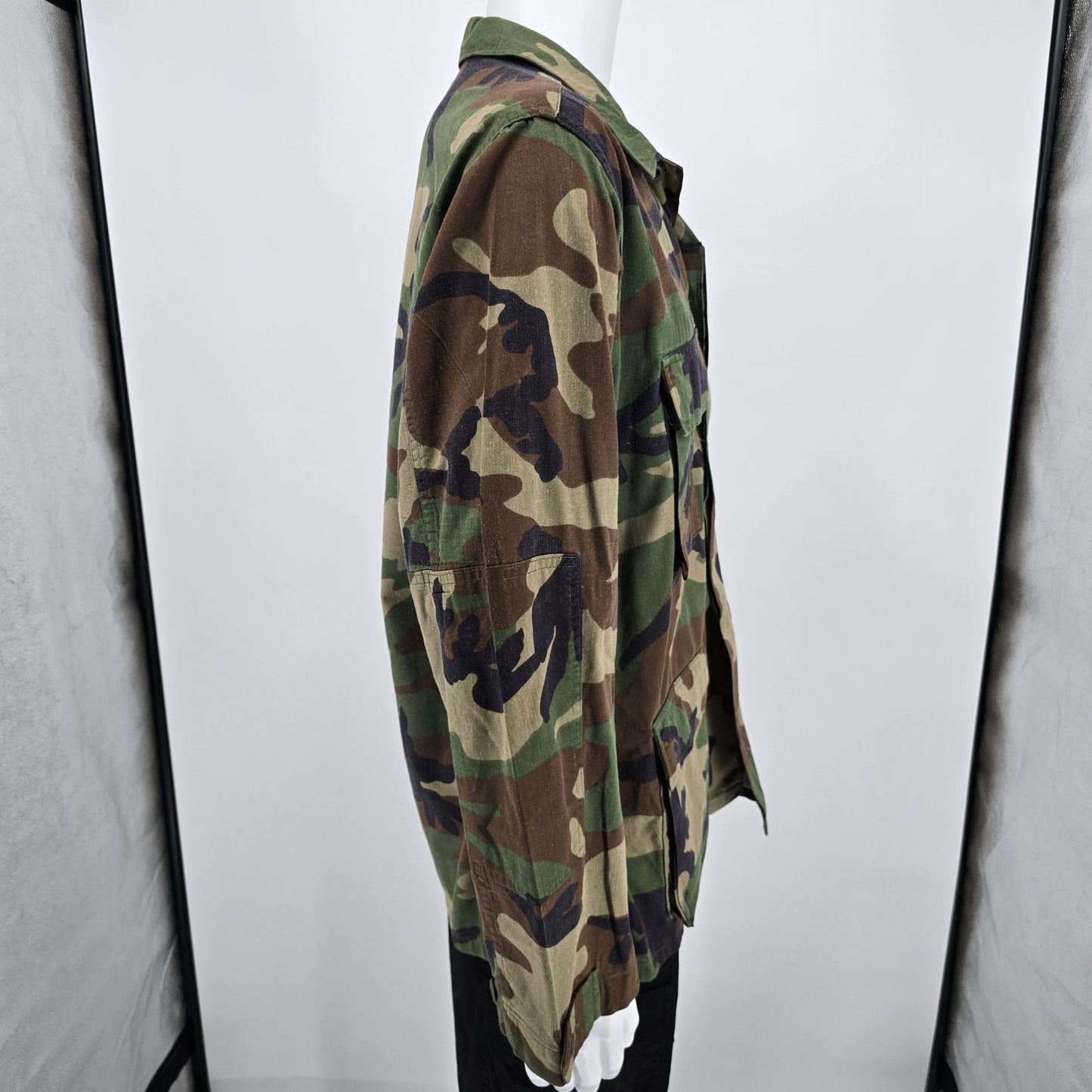 Vintage 1986 U.S. Air Forces in Europe BDU Woodland Camo Pattern Combat Coat (M)