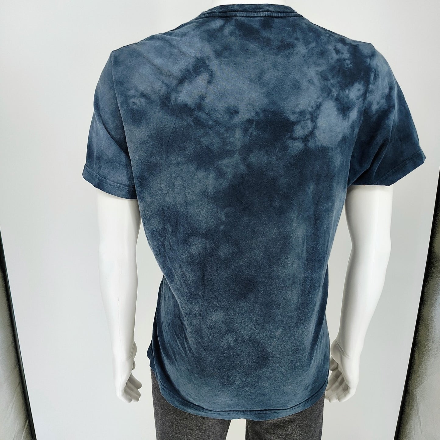 Lucky Brand Classic Fit Made in USA "Hong Kong" Graphic T-Shirt (Medium)