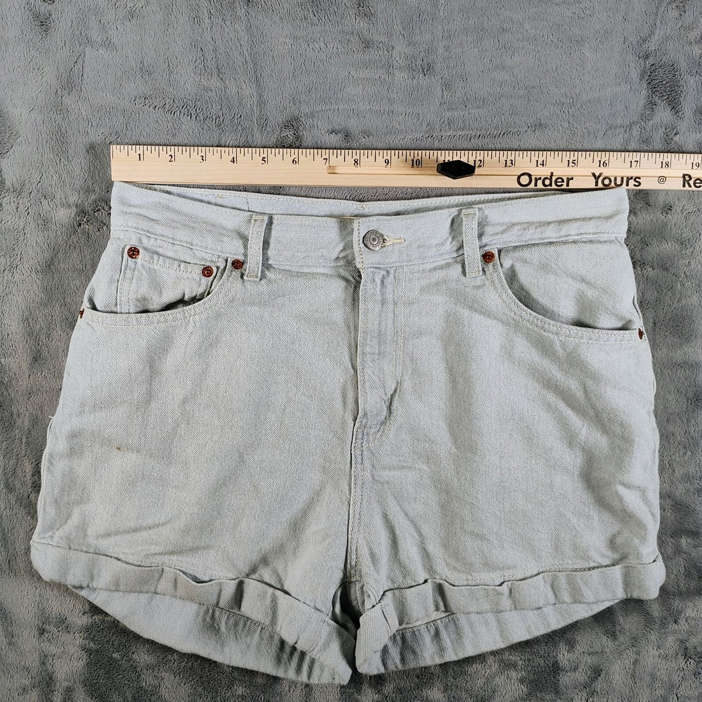 Levi's Size 31 Light Blue Women's A-Line Mom Shorts (Fair Condition)