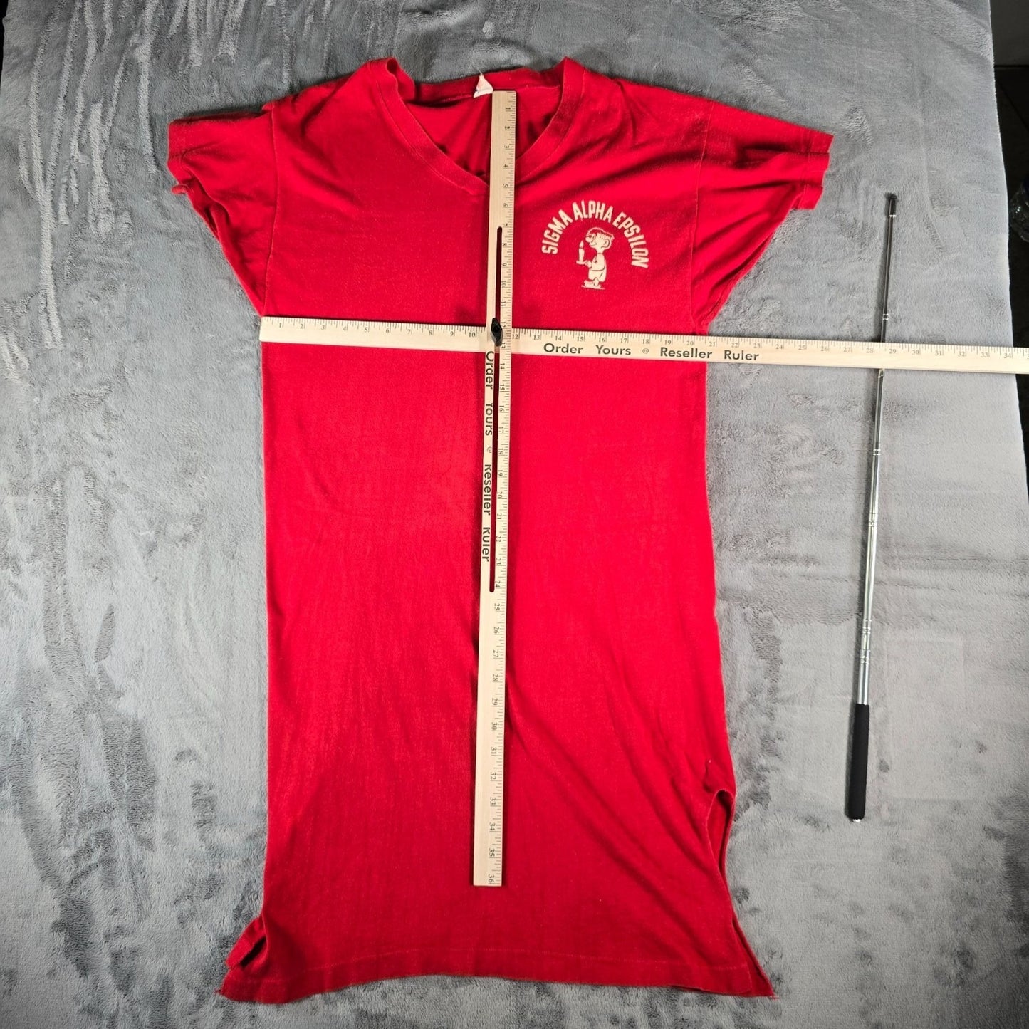 Vintage 1960s Champion Sigma Alpha Epsilon Fraternity V-Neck Sleep Shirt (M/L)