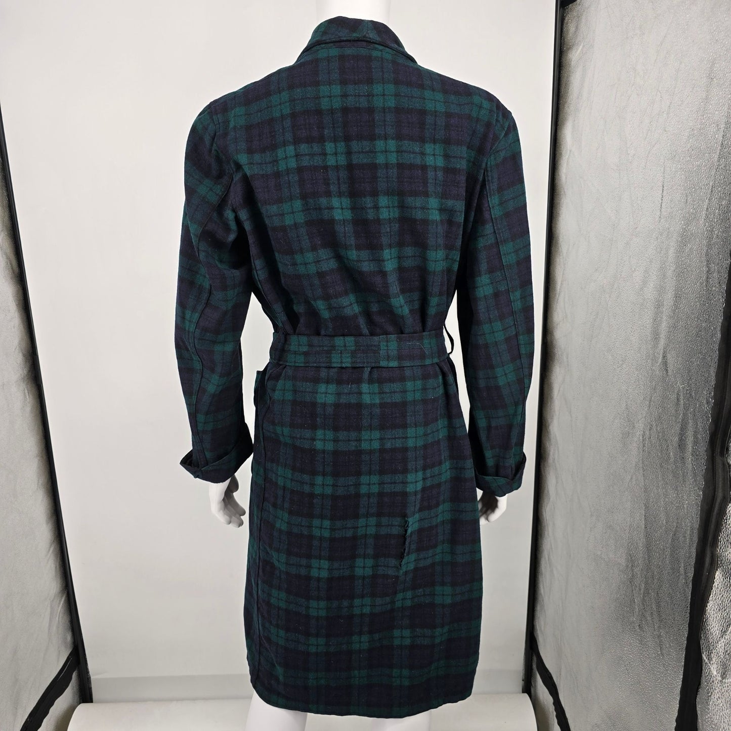 Vintage 1970s Pendleton Black Watch Tartan Virgin Wool Belted Robe (L) *Flaw