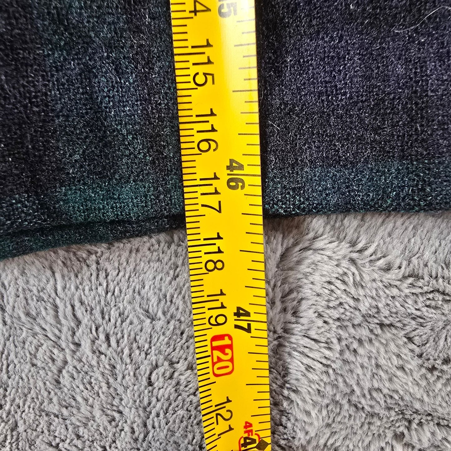 Vintage 1970s Pendleton Black Watch Tartan Virgin Wool Belted Robe (L) *Flaw