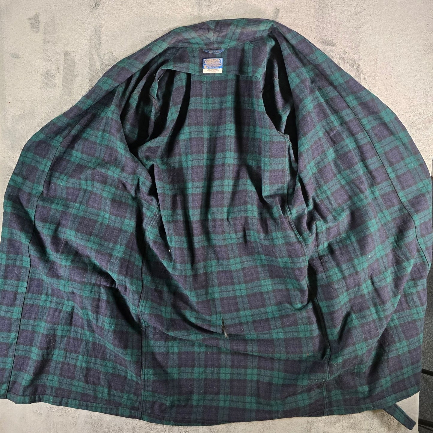 Vintage 1970s Pendleton Black Watch Tartan Virgin Wool Belted Robe (L) *Flaw