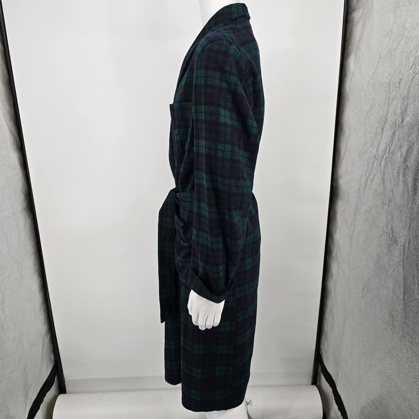 Vintage 1970s Pendleton Black Watch Tartan Virgin Wool Belted Robe (L) *Flaw