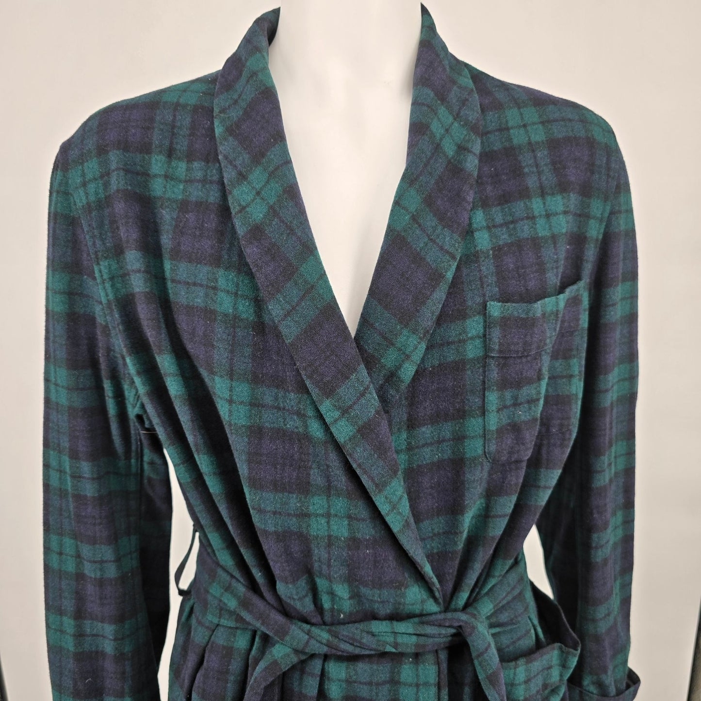 Vintage 1970s Pendleton Black Watch Tartan Virgin Wool Belted Robe (L) *Flaw