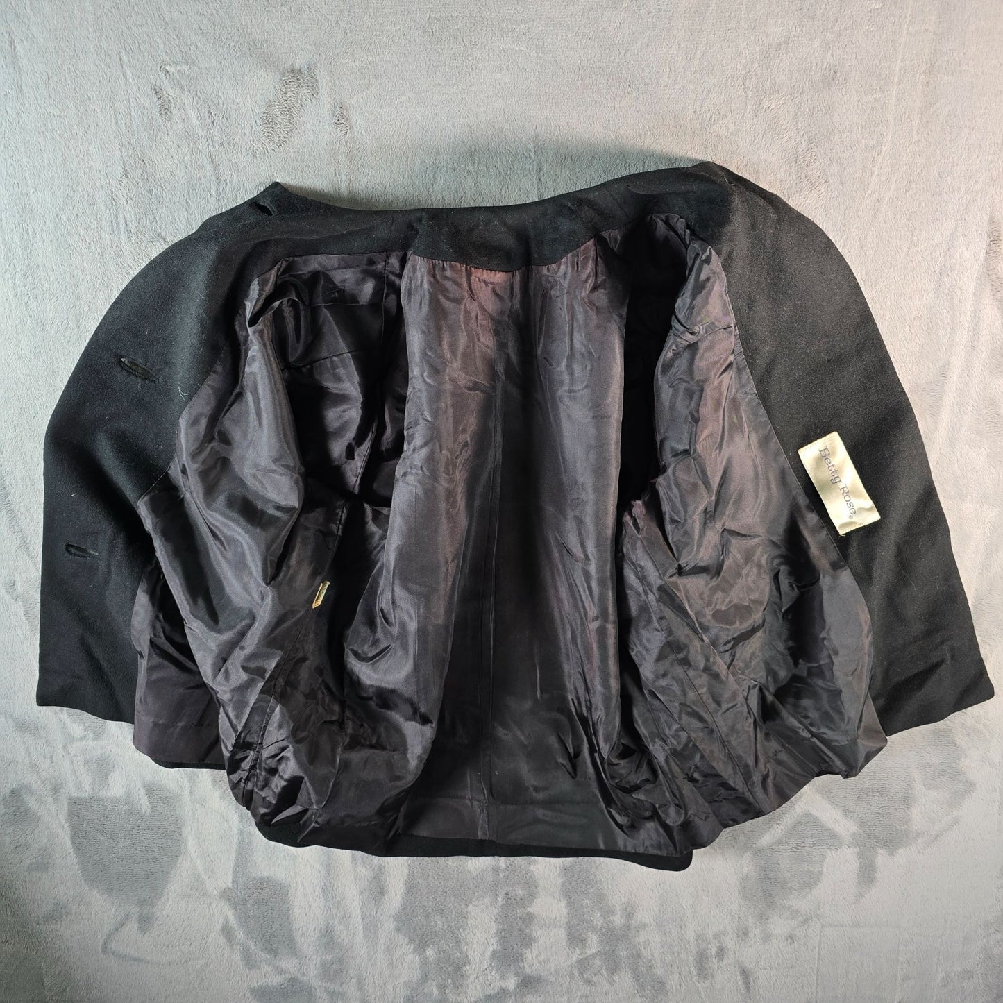 Vintage Early 1960s Betty Rose Black Wool 3/4 Sleeve Cropped Mod Jacket (S/M)