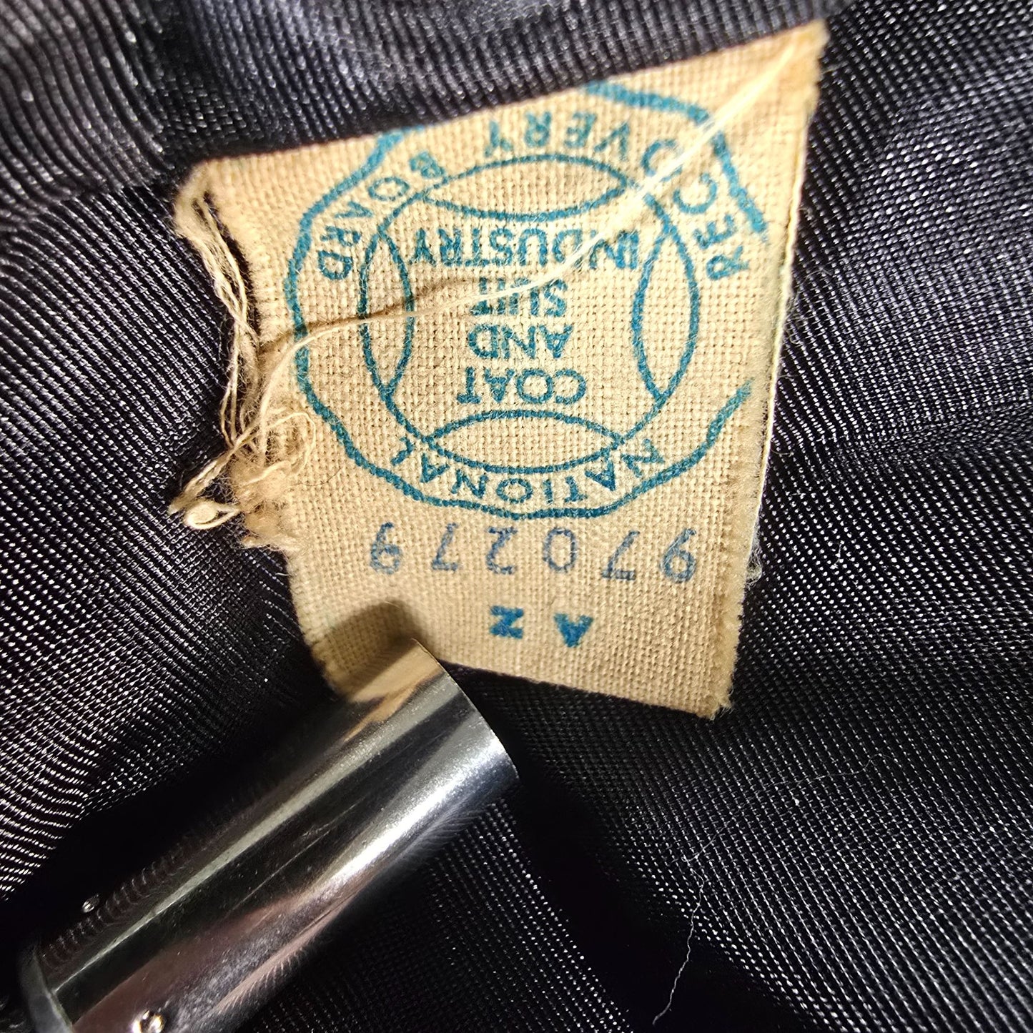 Vintage Early 1960s Betty Rose Black Wool 3/4 Sleeve Cropped Mod Jacket (S/M)