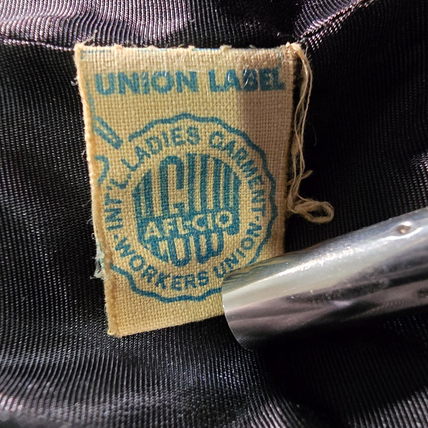 Vintage Early 1960s Betty Rose Black Wool 3/4 Sleeve Cropped Mod Jacket (S/M)