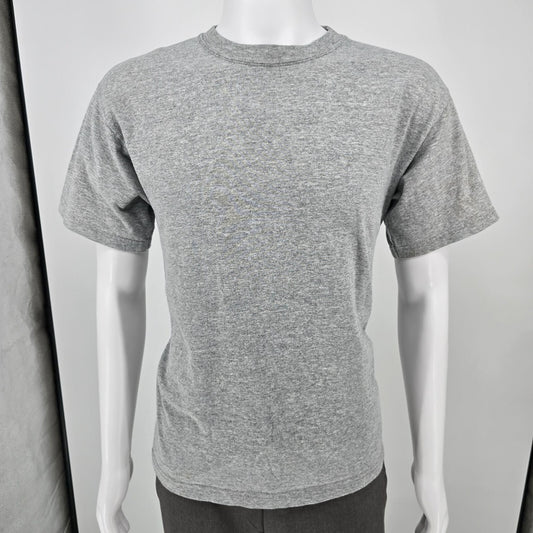 Distressed 2000s Fruit of the Loom Tagless Blank Gray Crewneck T-Shirt (M) *Fair