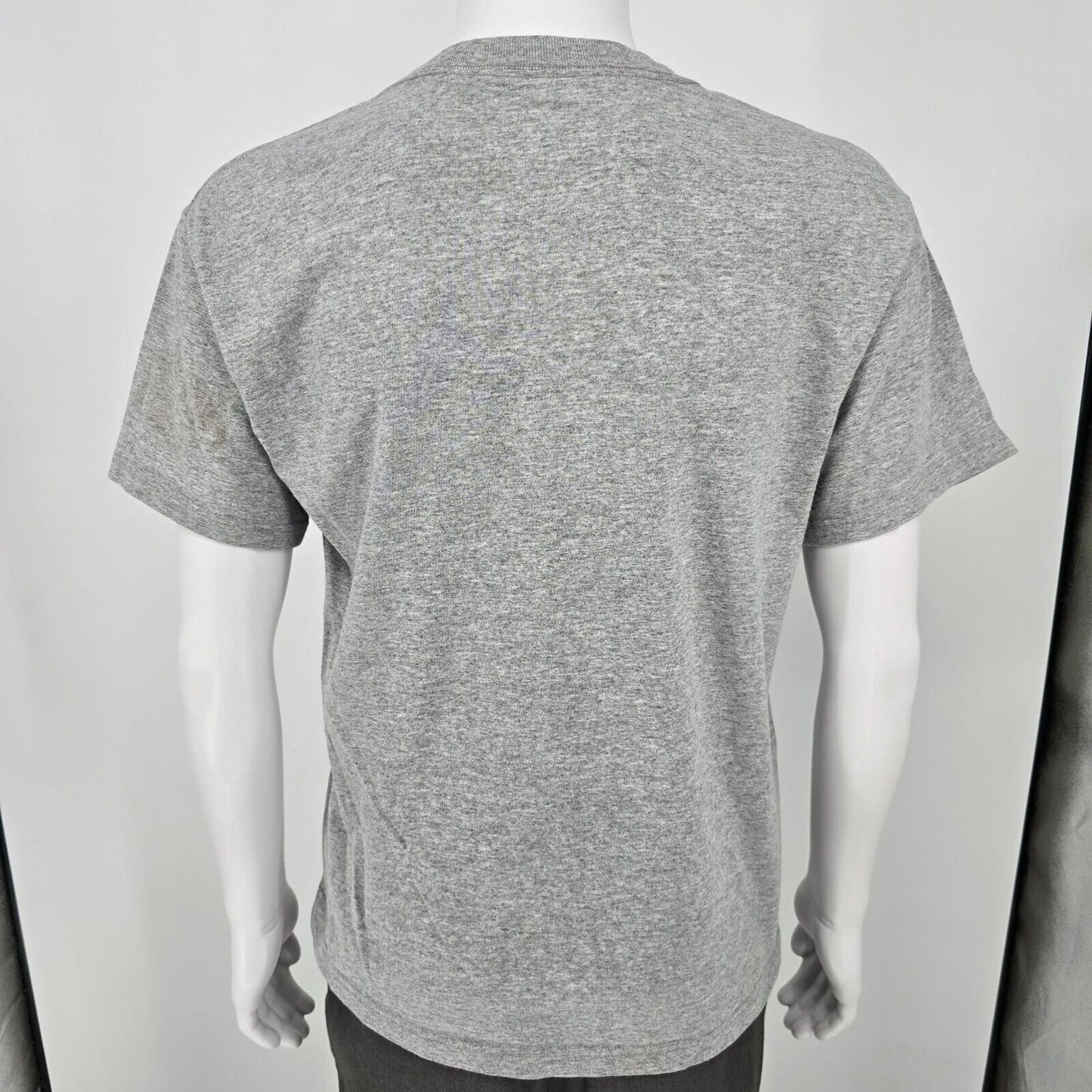 Distressed 2000s Fruit of the Loom Tagless Blank Gray Crewneck T-Shirt (M) *Fair