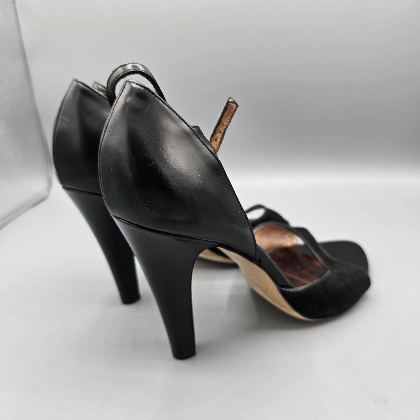 2000s Kenneth Cole New York "Two 2 Tango" Made in Italy D'Orsay Heels (8.5M)