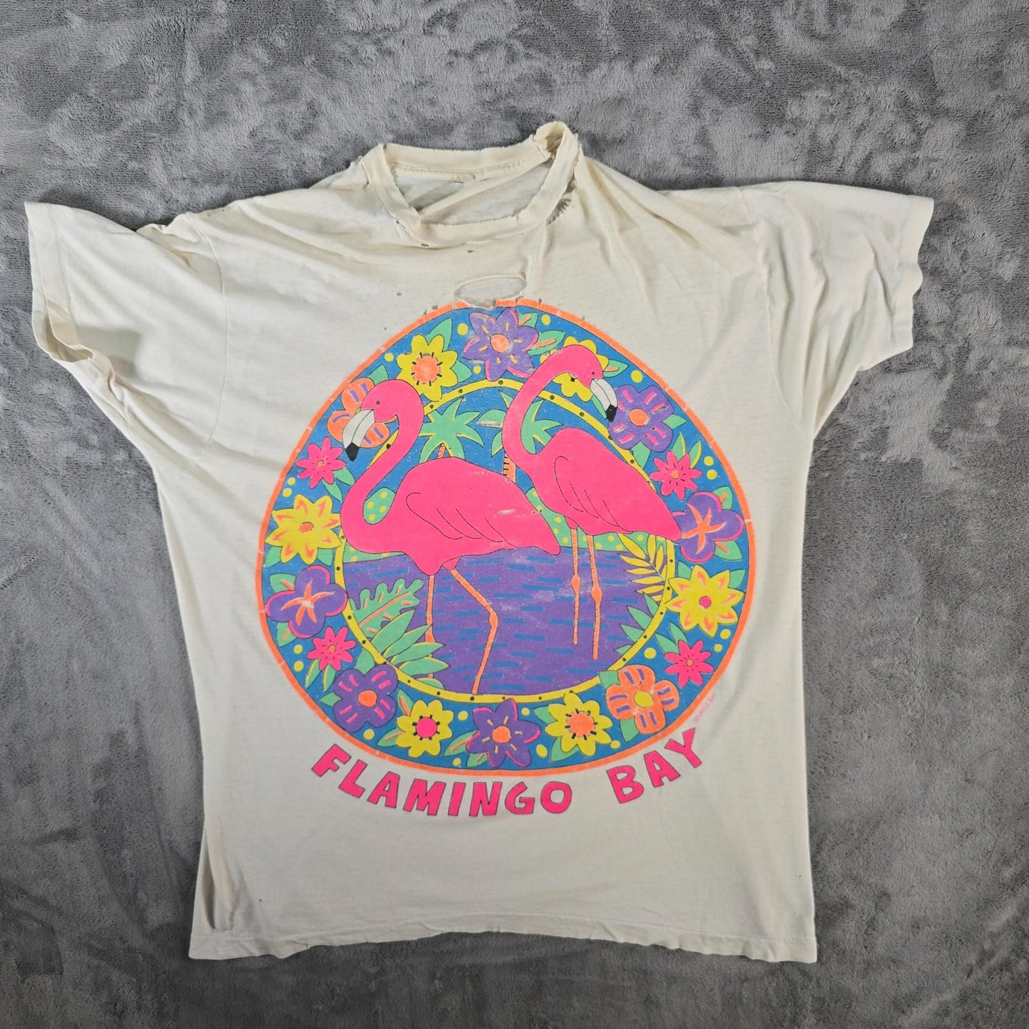 Thrashed Vintage 1980s Screen Stars/Turtle Bay Flamingo Bay T-Shirt (XXL)