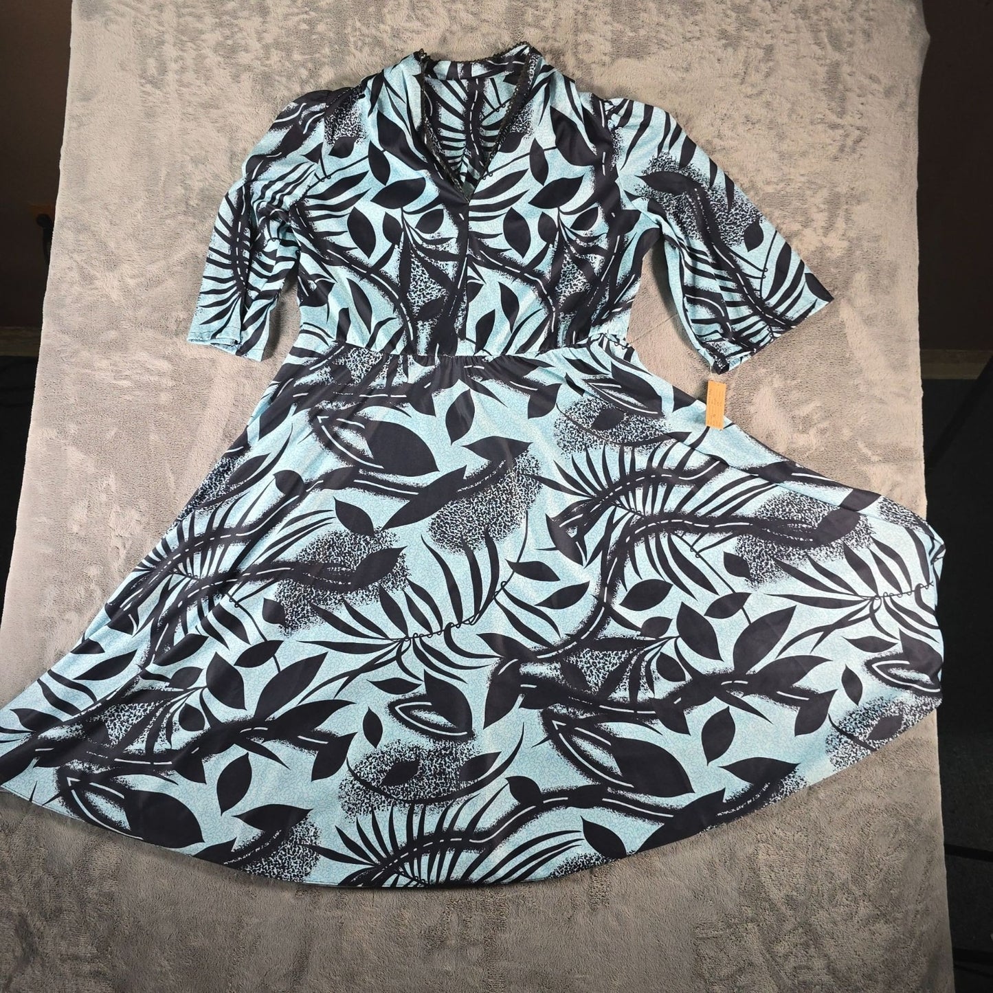 Vintage 1980s Whirlaway Frocks Blue/Black Tropical Leaf Print Day Dress (16/XL)