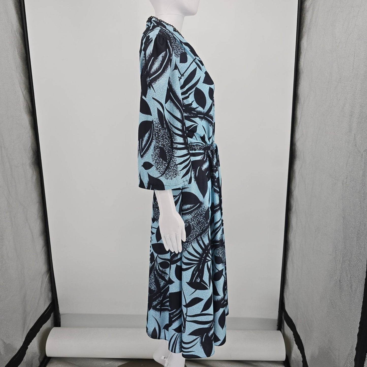 Vintage 1980s Whirlaway Frocks Blue/Black Tropical Leaf Print Day Dress (16/XL)
