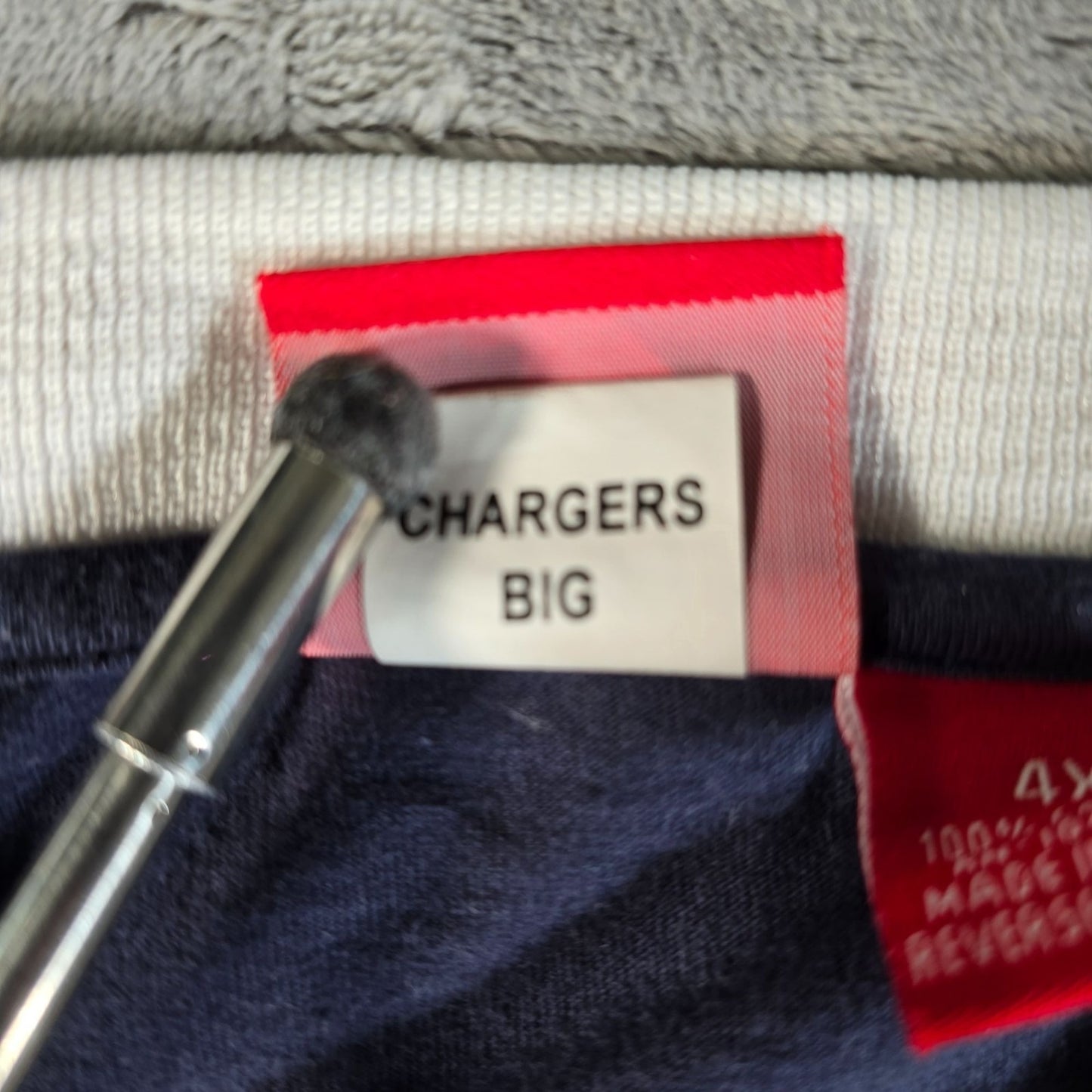 2000s San Diego Chargers NFL Embroidered Blue/White V-Neck Jersey T-Shirt (4XL)