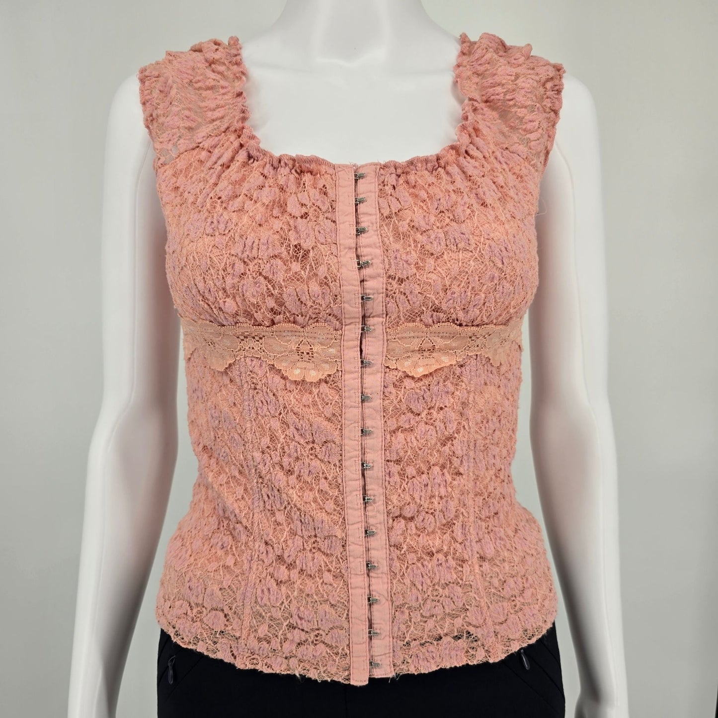 Vintage Y2K Moa Moa Pink Floral Lace Hook Front Stretch Fairy/Coquette Top (M)