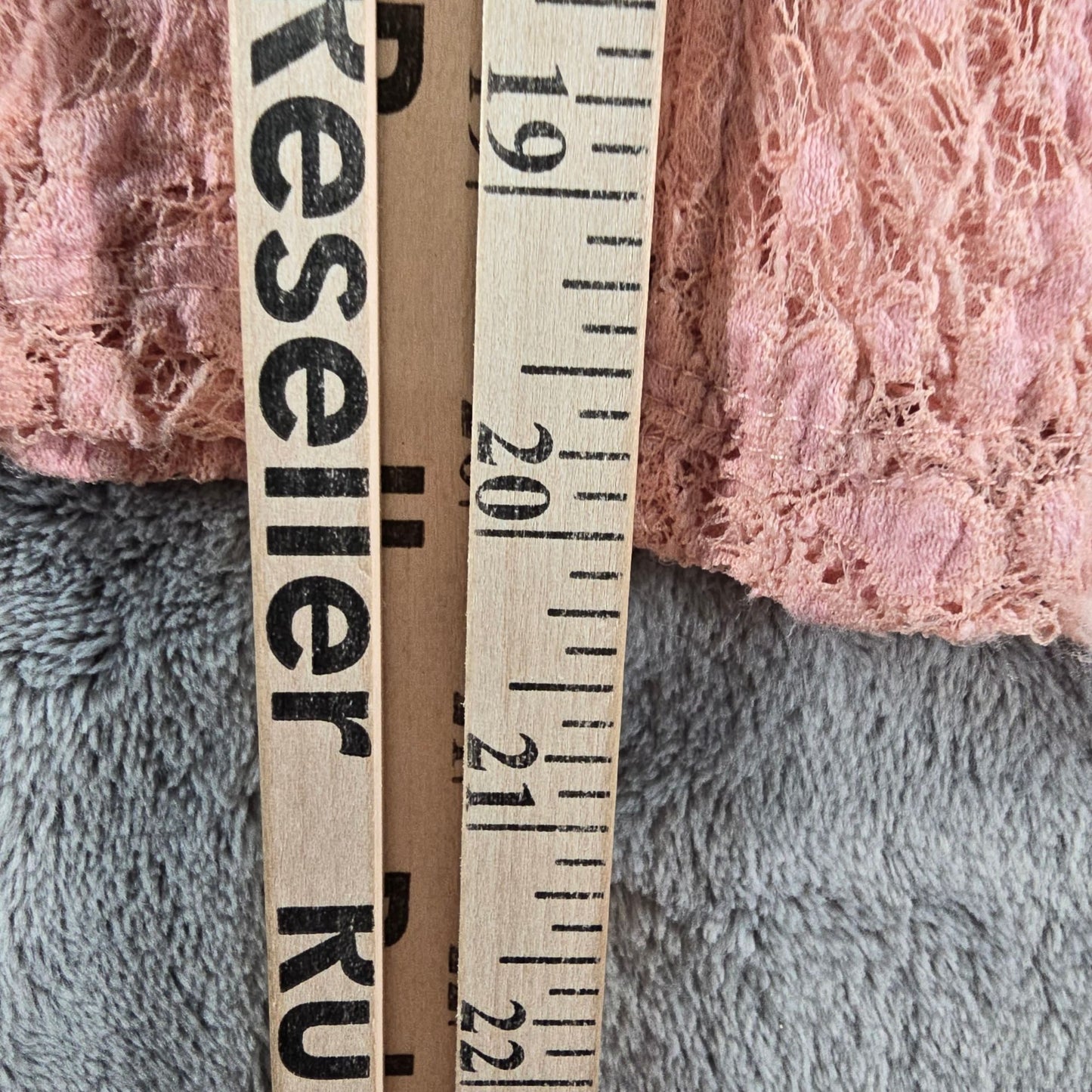 Vintage Y2K Moa Moa Pink Floral Lace Hook Front Stretch Fairy/Coquette Top (M)