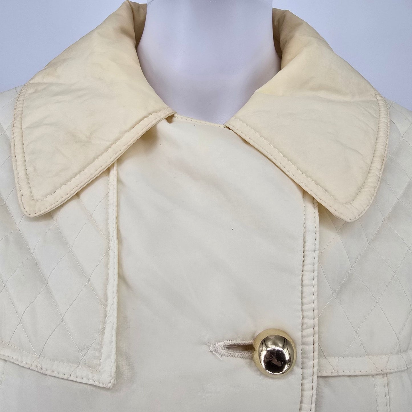 Distressed Vintage 1970s Women's Nylon Shell Insulated Après-ski Coat (M/L)