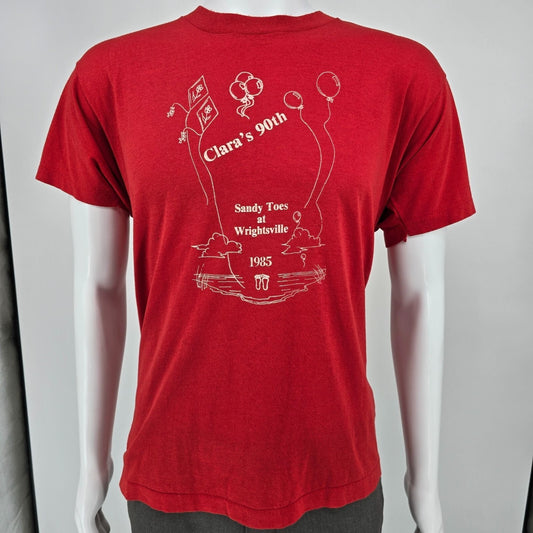 Vintage 1980s Clara's 90th Birthday Sandy Toes at Wrightsville 1985 T-Shirt (L)