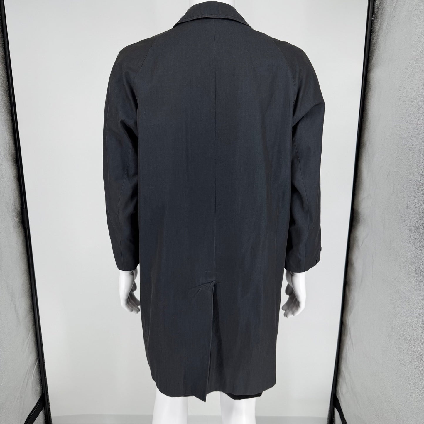 Vintage 1960s Aquascutum Aqua 5 Made in England Navy Trench Raincoat (38/Medium)