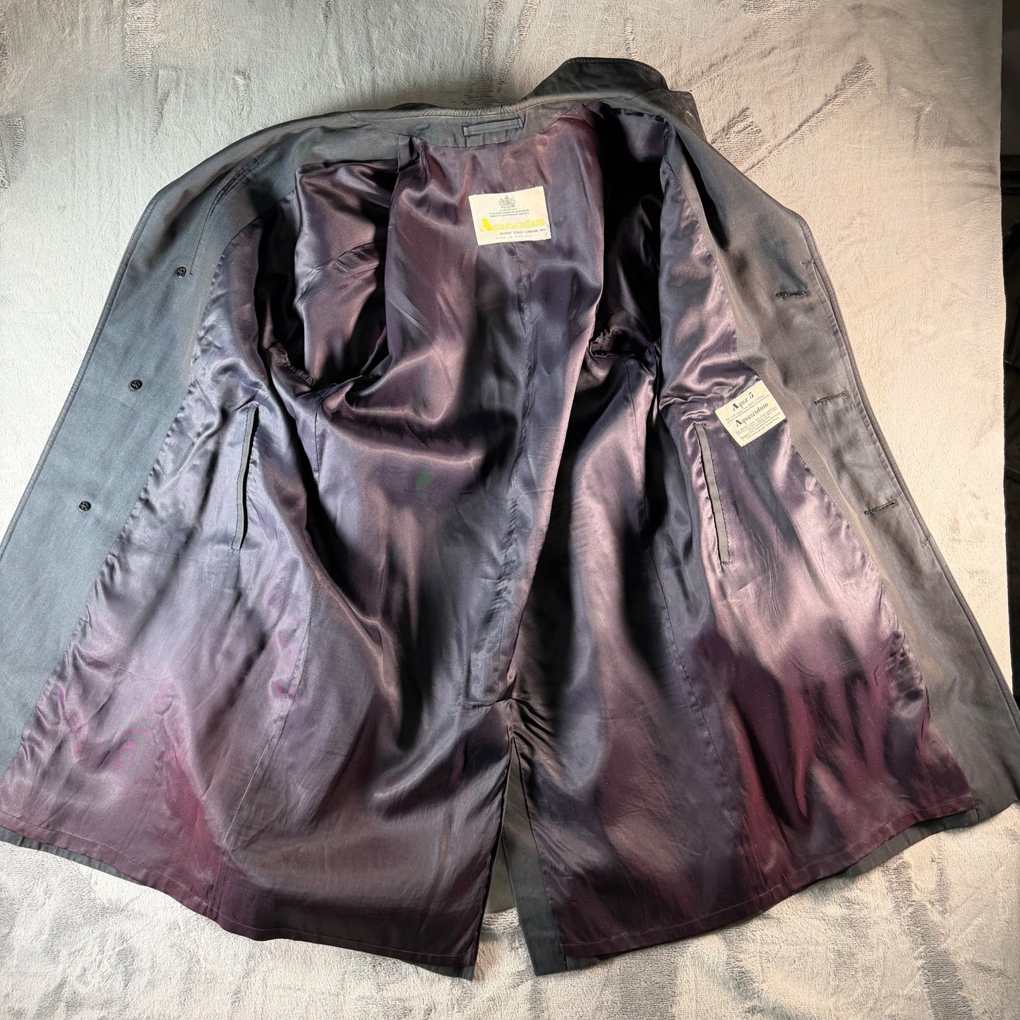 Vintage 1960s Aquascutum Aqua 5 Made in England Navy Trench Raincoat (38/Medium)