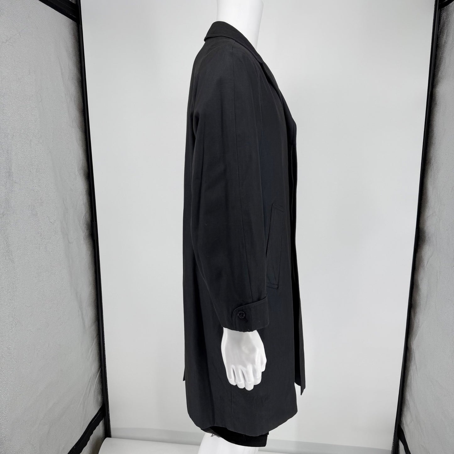 Vintage 1960s Aquascutum Aqua 5 Made in England Navy Trench Raincoat (38/Medium)