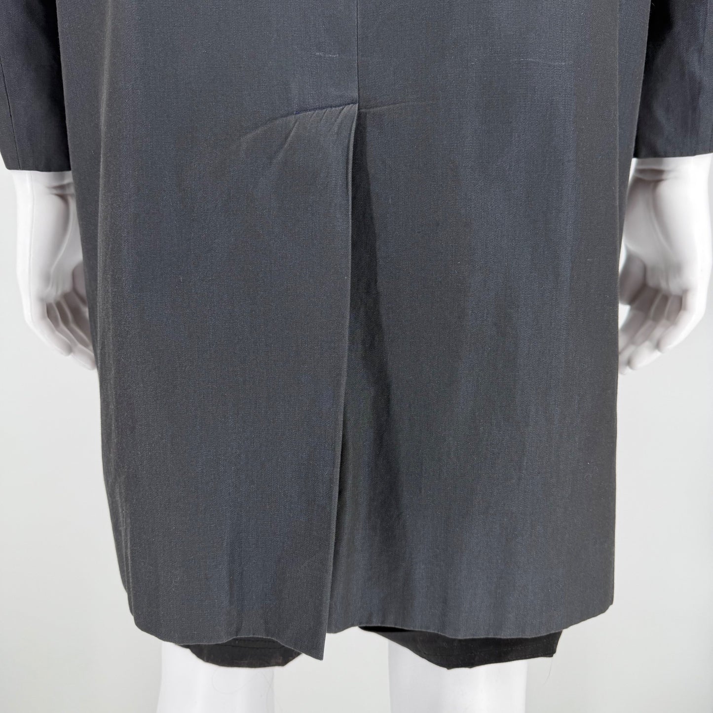 Vintage 1960s Aquascutum Aqua 5 Made in England Navy Trench Raincoat (38/Medium)