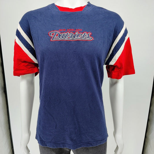 Y2K 2006 NFL VF Imagewear New England Patriots Striped and Embroidered Shirt (L)
