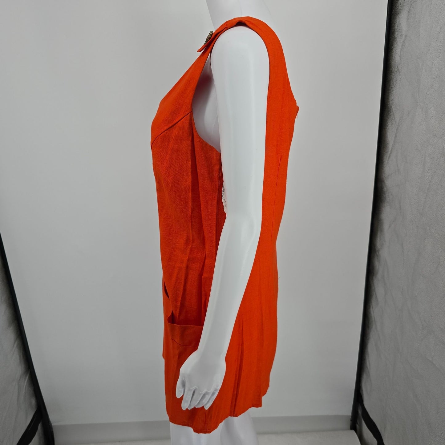 Vintage 1960s Mod Orange Sleeveless Pocketed Jumper-Style Shift Mini Dress (L)