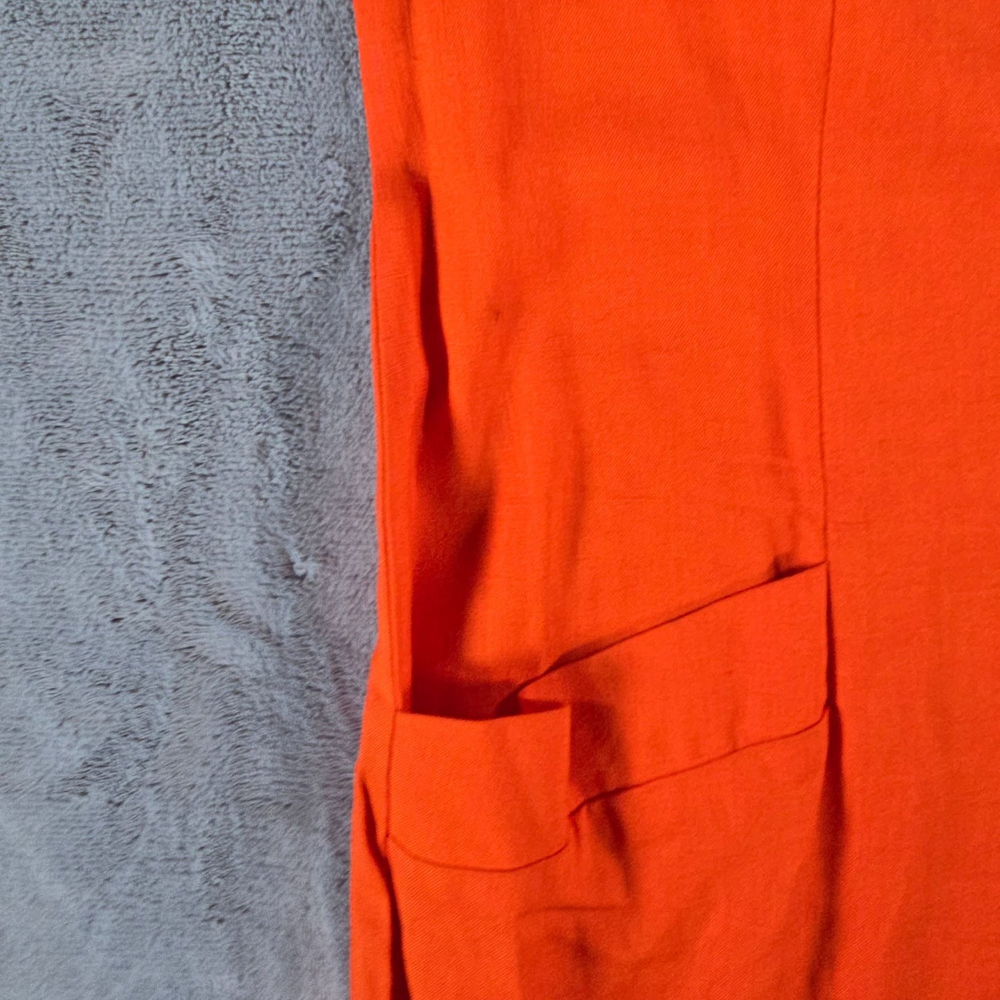 Vintage 1960s Mod Orange Sleeveless Pocketed Jumper-Style Shift Mini Dress (L)