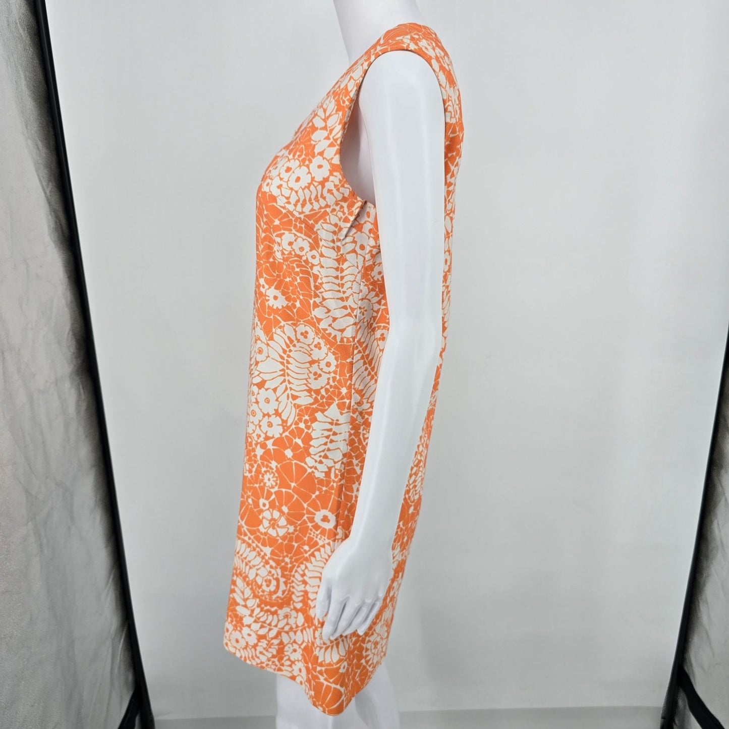 Vintage 1970s Orange/White Floral Sleeveless A-Line Shift Mini Mod Dress (S)