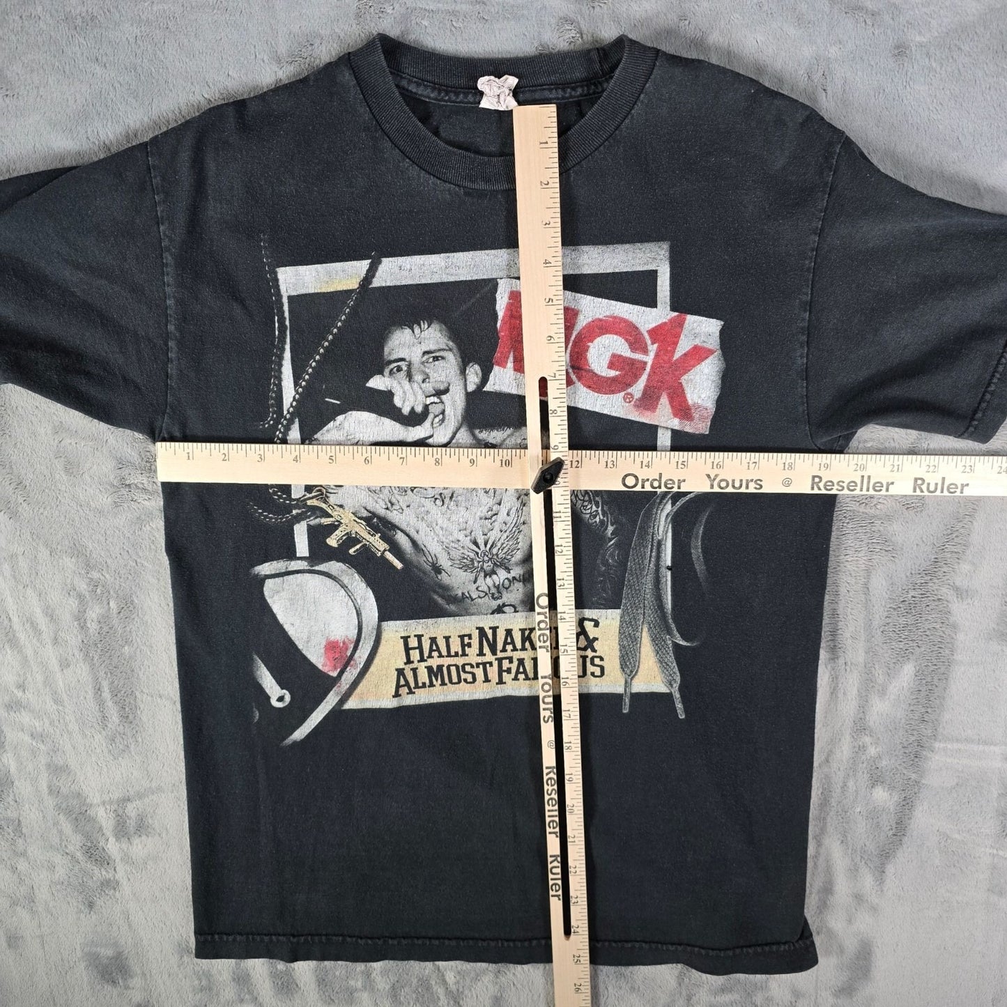 Distressed 2012 Machine Gun Kelly Half Naked & Almost Famous Tour T-Shirt (M)