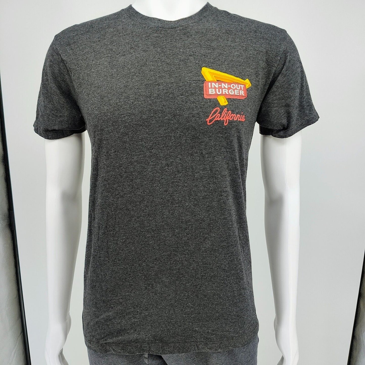 2015 In-N-Out Burger California Sean Ellingson "The Simple Things" T-Shirt (M)