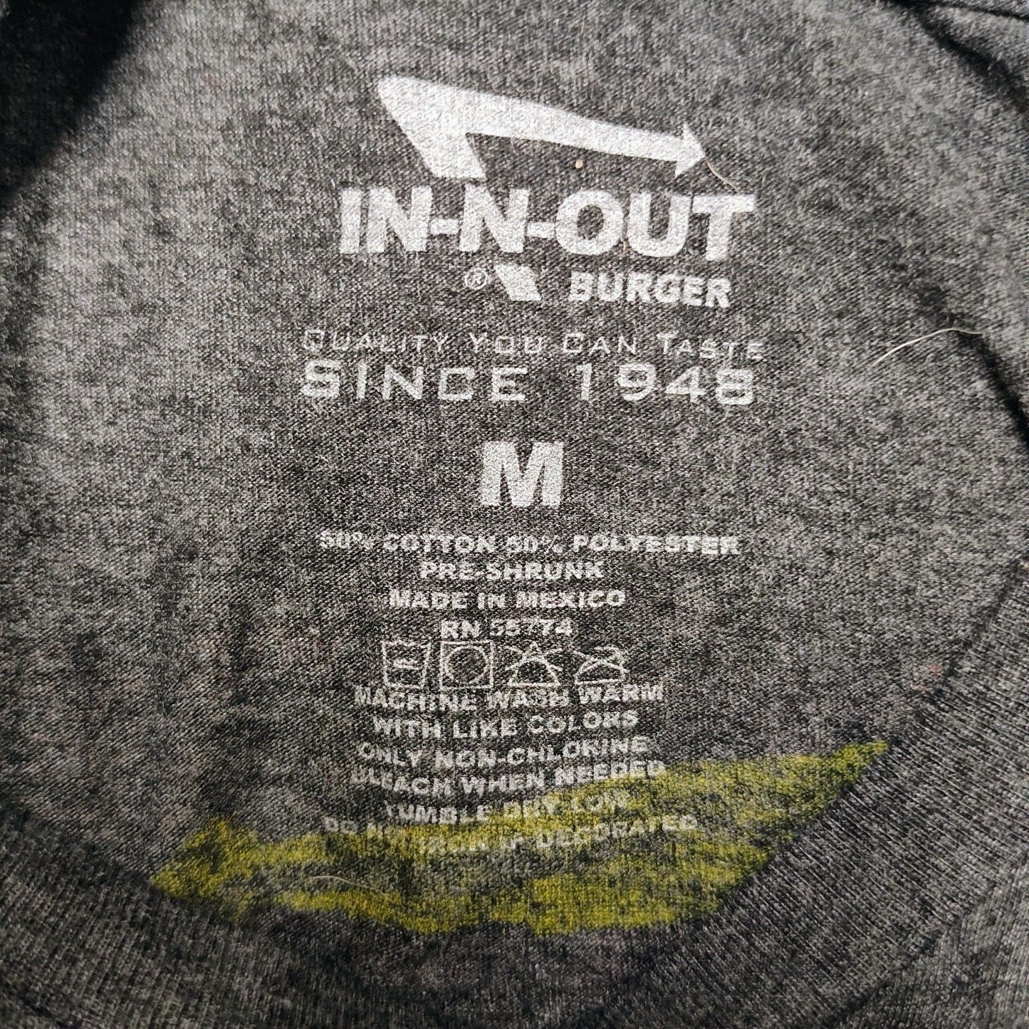 2015 In-N-Out Burger California Sean Ellingson "The Simple Things" T-Shirt (M)