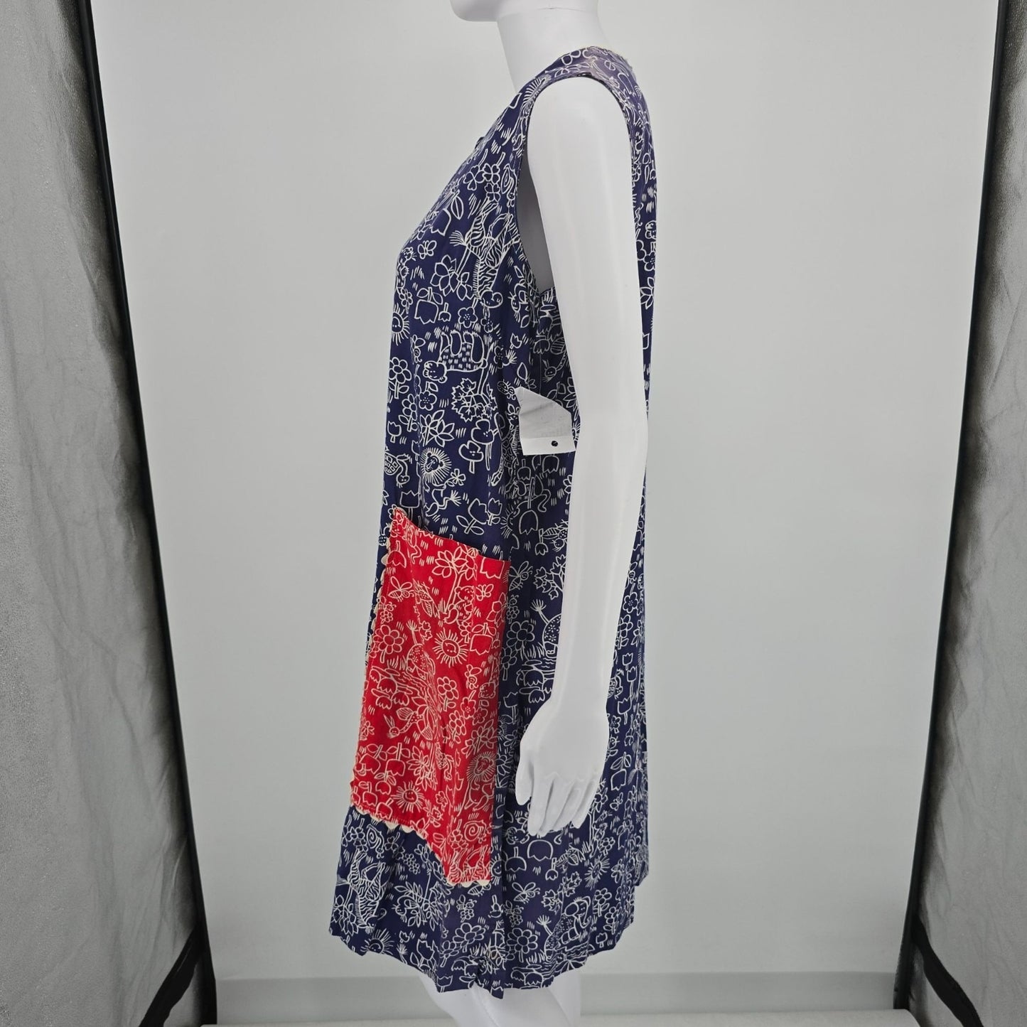 Vintage 1970s Blue/Red Novelty Animal/Floral Print Snap Front Smock Dress (L)