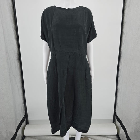 Vintage Early 1960s Terry Tall New York Black Kimono Sleeve Dress (M) *Flaw