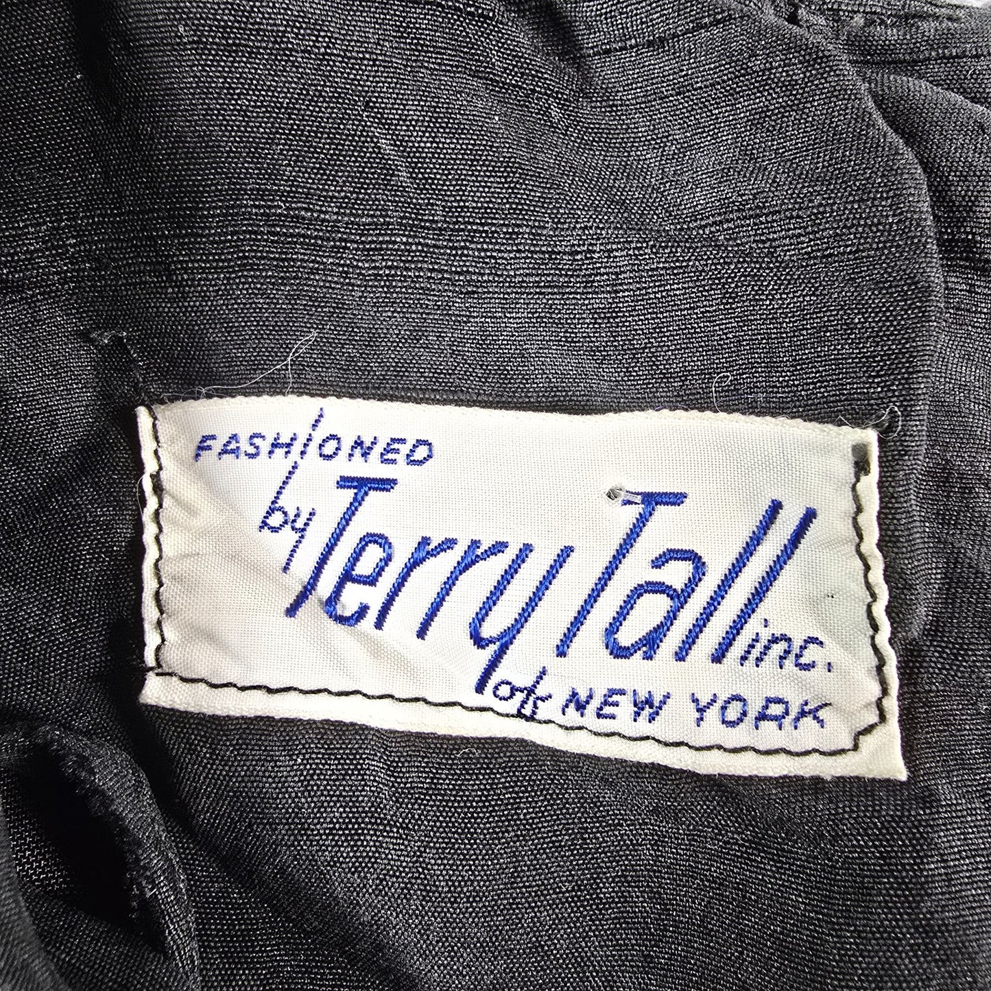 Vintage Early 1960s Terry Tall New York Black Kimono Sleeve Dress (M) *Flaw