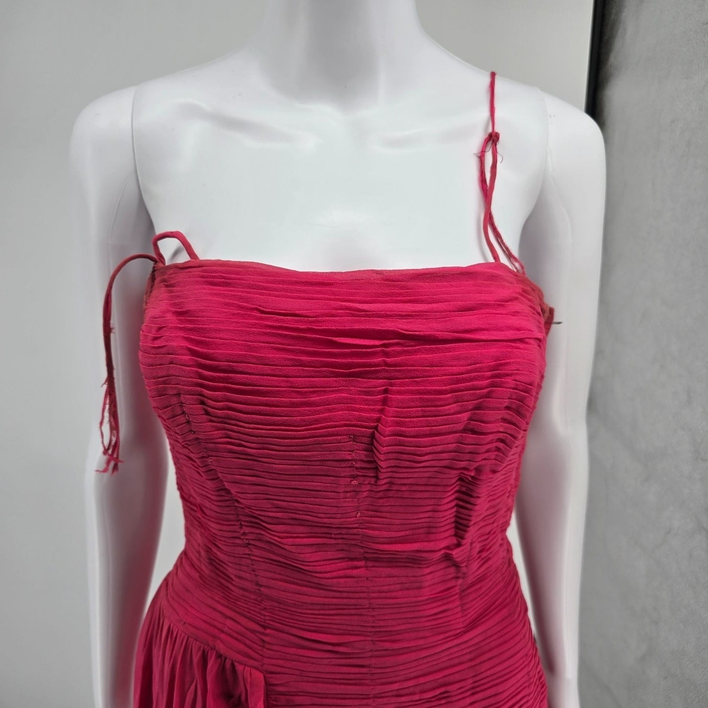 Vintage 1950s Robert Morton Fuschia Mid-Century Cocktail Party Dress (XS)