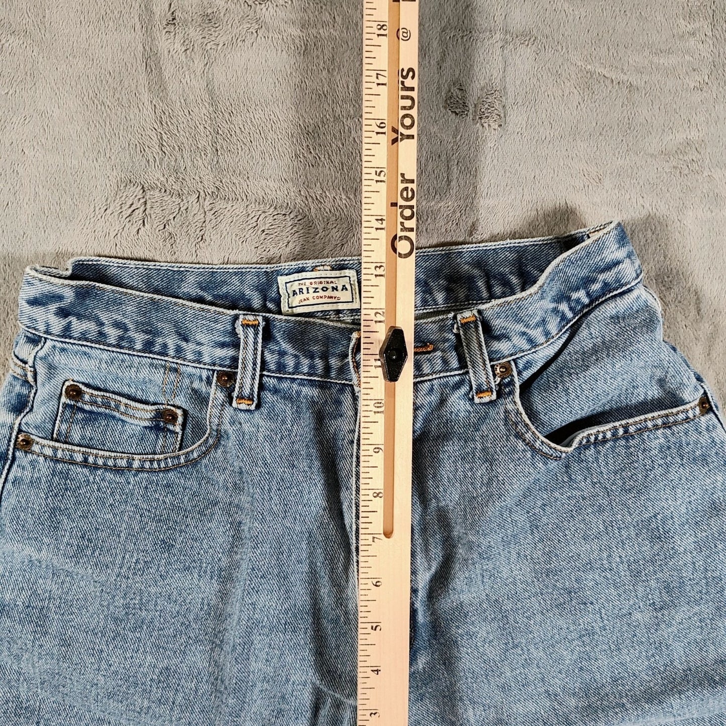 Arizona Jean Co. Y2K Juniors Size 11 Light Blue Denim Jean Shorts -8 inch inseam