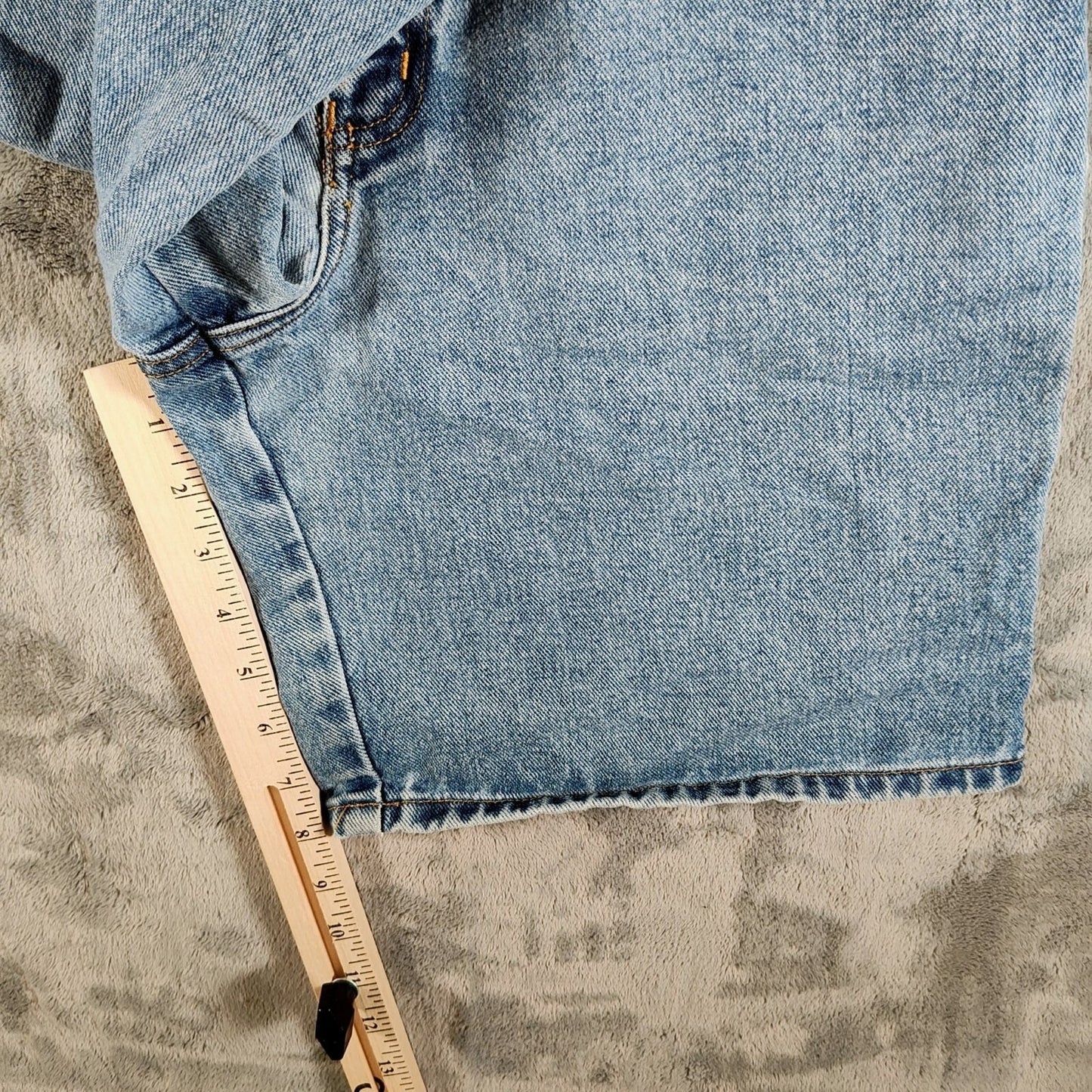 Arizona Jean Co. Y2K Juniors Size 11 Light Blue Denim Jean Shorts -8 inch inseam