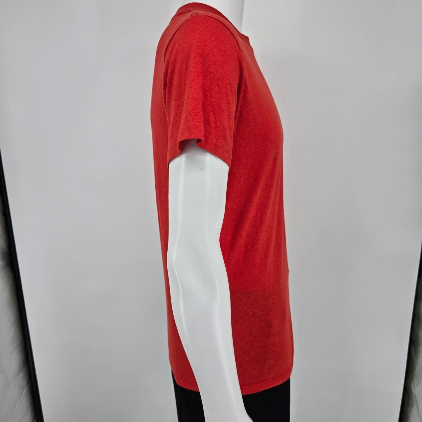 Vintage 1980s Sportswear II Red "Street Scene" Single Stitch T-Shirt (S/M)