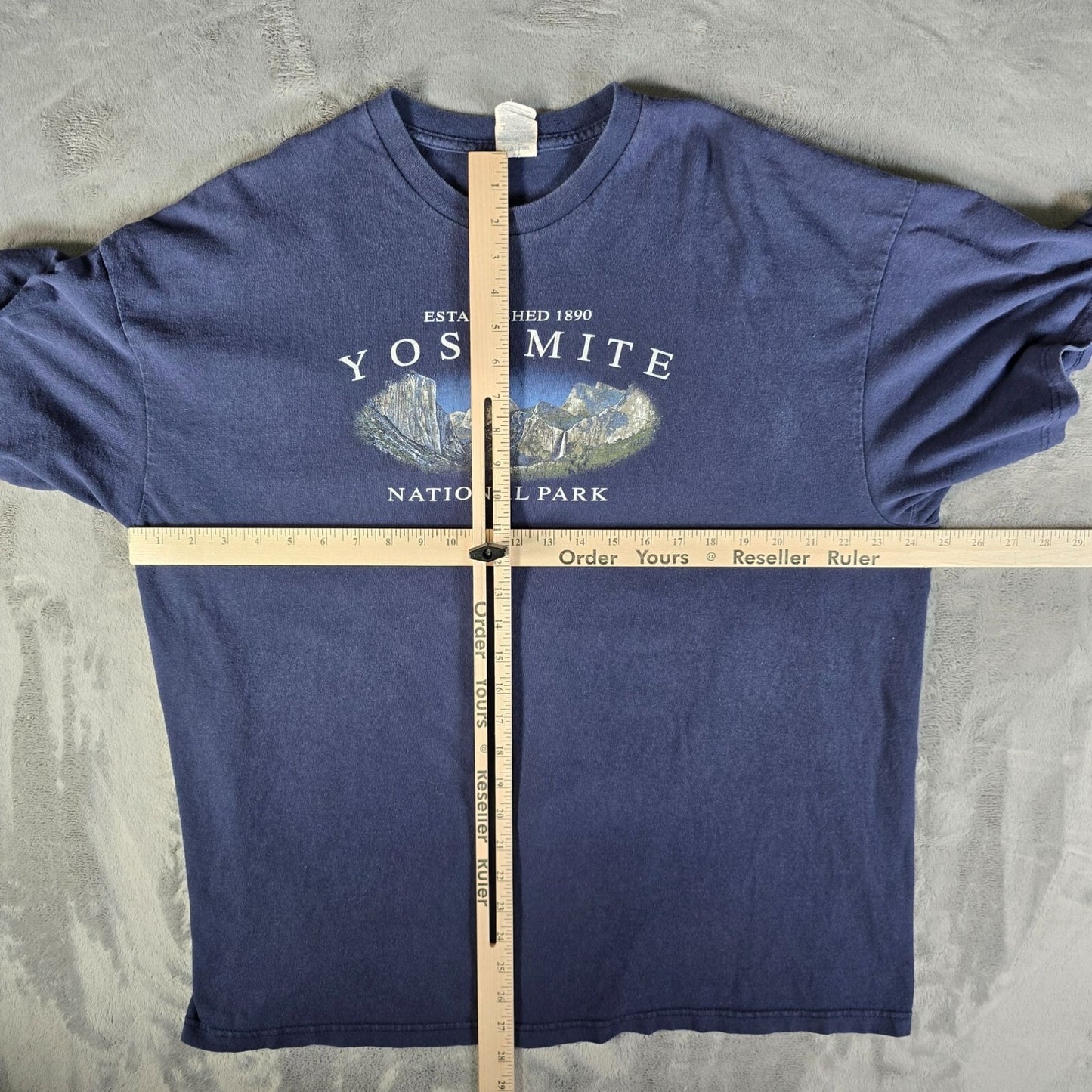 2000s Delta Pro Weight Yosemite National Park "Established 1890" T-Shirt -XL/2XL