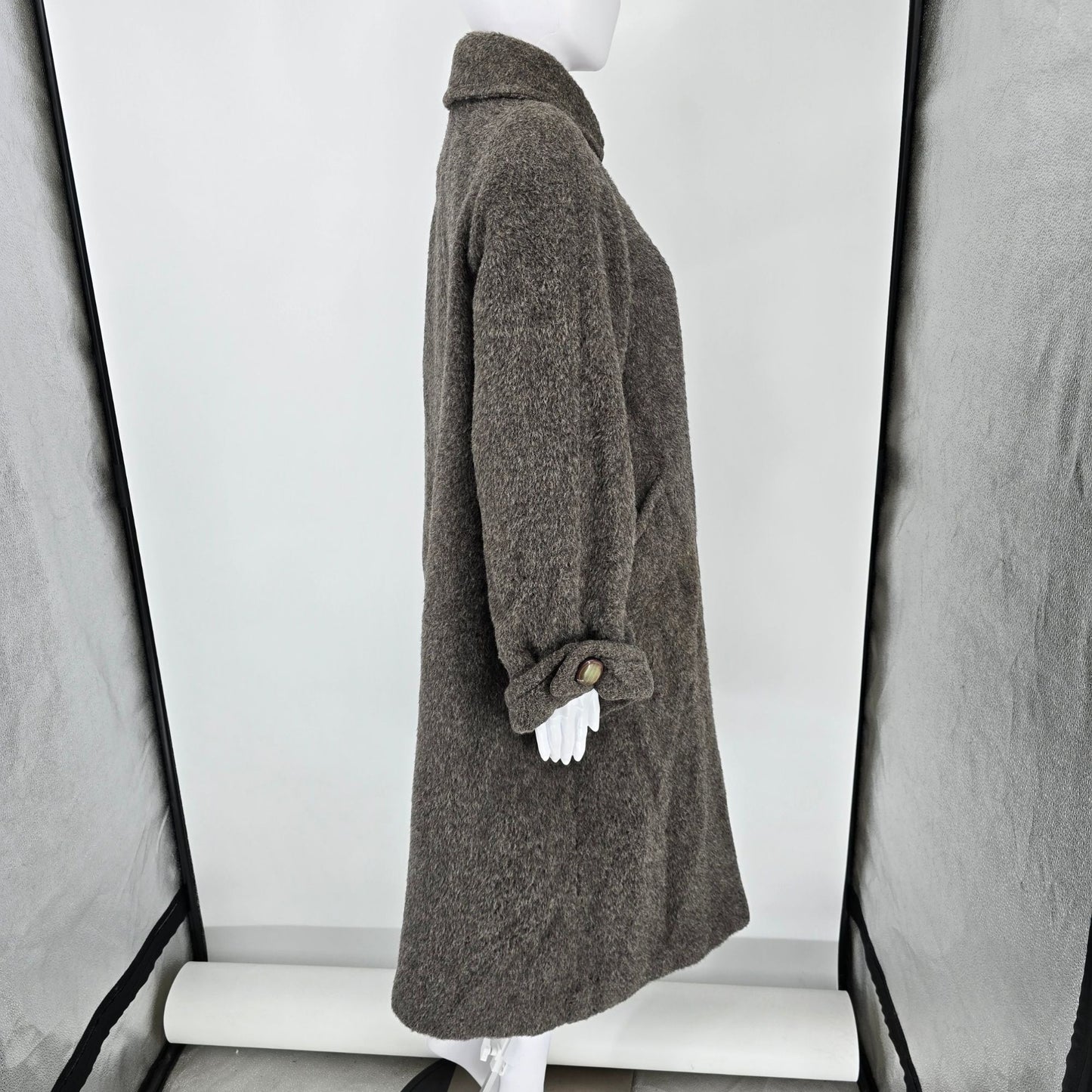 Vintage 1960s Unbranded Women's Gray Shawl Collar Swing/Cocoon Coat (XL)