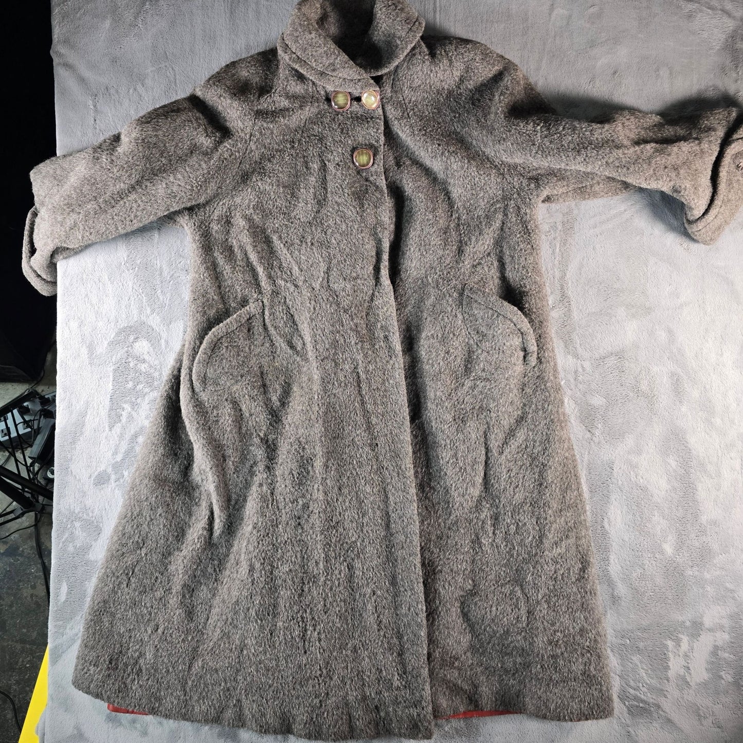 Vintage 1960s Unbranded Women's Gray Shawl Collar Swing/Cocoon Coat (XL)