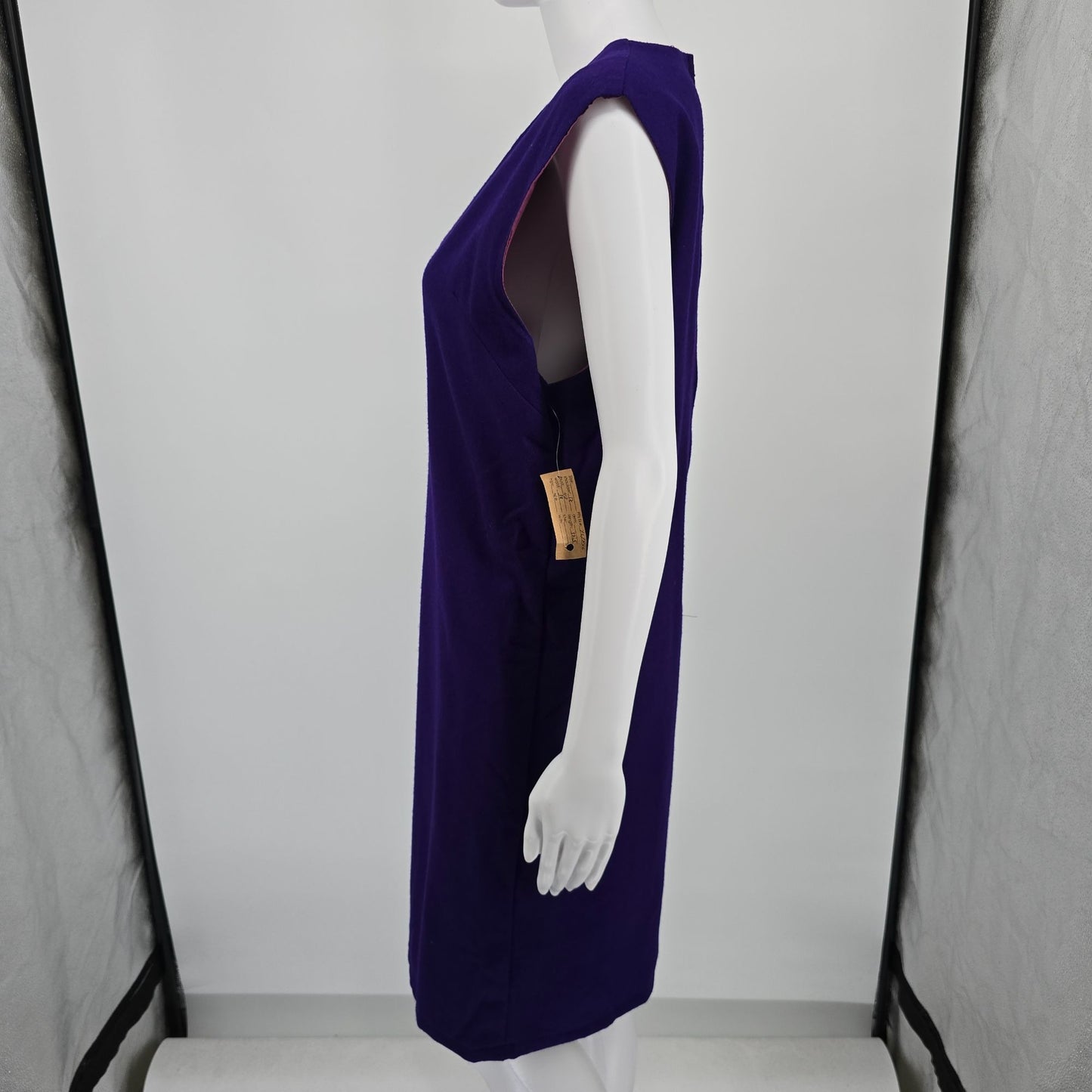 Vintage 1960s Mod Purple V-Neck Belted Sleeveless Sheath Jumper Dress (14/L)