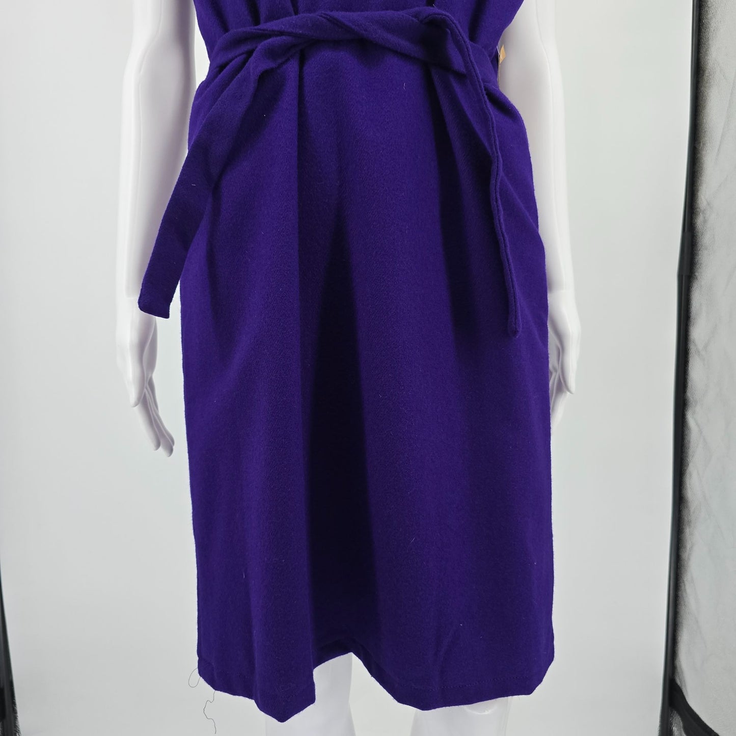 Vintage 1960s Mod Purple V-Neck Belted Sleeveless Sheath Jumper Dress (14/L)