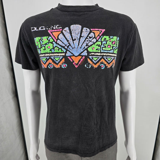 Vintage 1990s Distressed Duck, NC Single Stitch Art Deco Graphic T-Shirt (M/L)