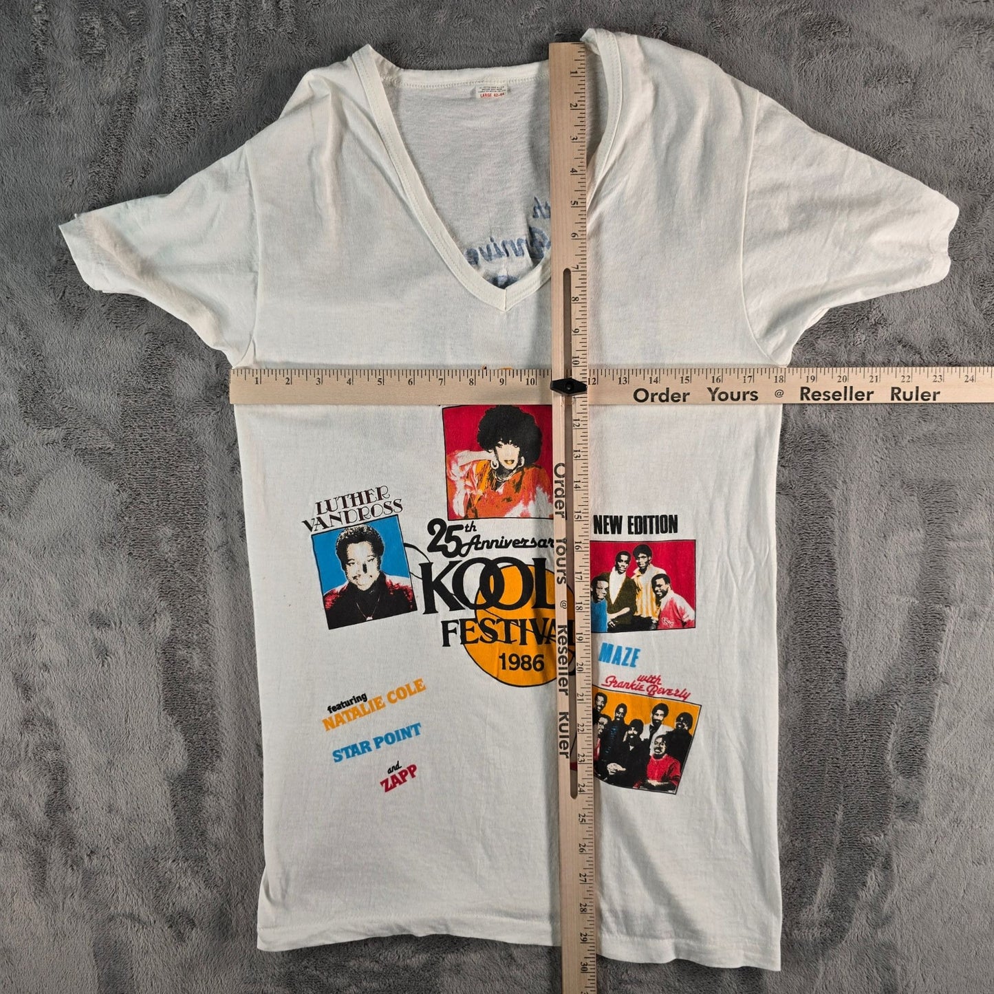 Vintage 1986 Kool Jazz Festival 25th Anniversary White V-Neck T-Shirt (S)